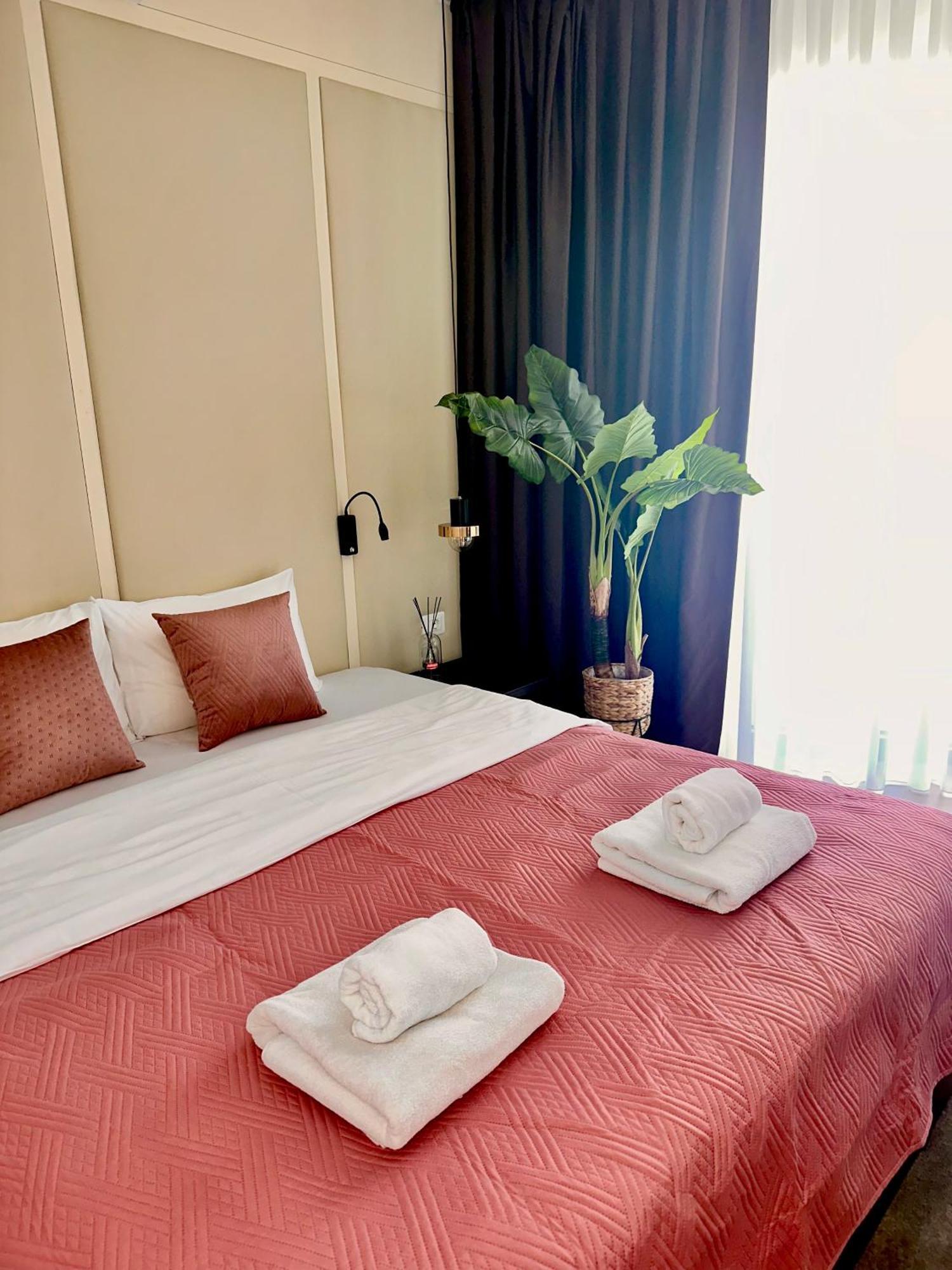 Green Stone Apartments Hotel Rafajlovići Dış mekan fotoğraf